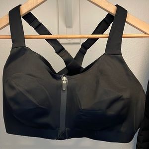 Maximum Support Sport Bra 38DD/E85 Victoria Secret
